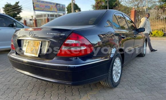Oofamaa Mercedes‒Benz E–Class Black Makiinaa iti Nairobi keessatti Nairobi keessatti Oofamaa Mercedes‒Benz E–Class Black Makiinaa iti Nairobi keessatti Nairobi keessatti
