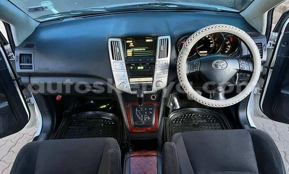 Oofamaa Toyota Harrier White Makiinaa iti Nairobi keessatti Nairobi keessatti Oofamaa Toyota Harrier White Makiinaa iti Nairobi keessatti Nairobi keessatti