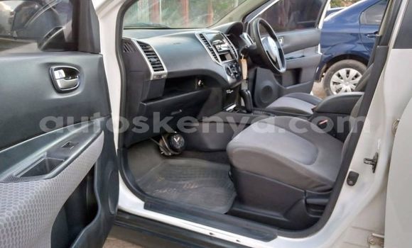 Oofamaa Nissan Wingroad White Makiinaa iti Nairobi keessatti Nairobi keessatti Oofamaa Nissan Wingroad White Makiinaa iti Nairobi keessatti Nairobi keessatti