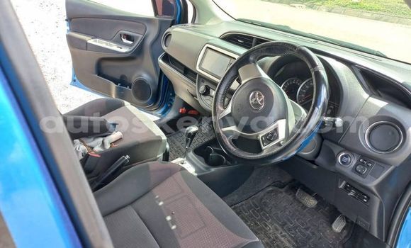 Nunua Ilio tumika Toyota Vitz Bluu Gari ndani ya Nairobi nchini Nairobi Nunua Ilio tumika Toyota Vitz Bluu Gari ndani ya Nairobi nchini Nairobi