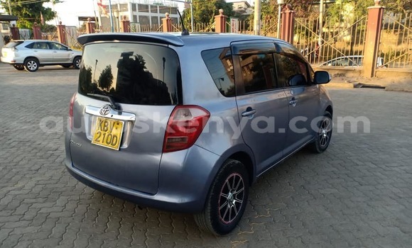 Nunua Ilio tumika Toyota Ractis Bluu Gari ndani ya Nairobi nchini Nairobi