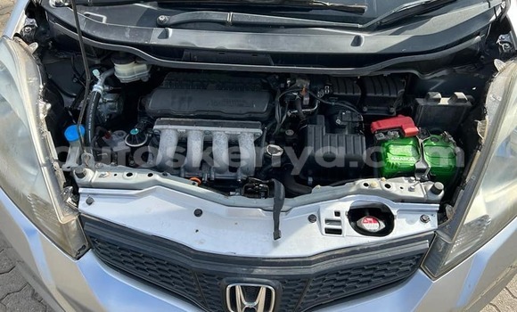Buy Used Honda Fit Silver Car in Nairobi in Nairobi Buy Used Honda Fit Silver Car in Nairobi in Nairobi