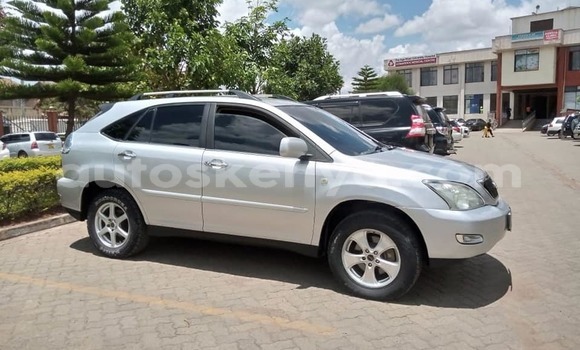 Buy Used Toyota Harrier Silver Car in Nairobi in Nairobi