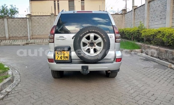 Buy Used Toyota Land Cruiser Prado Silver Car in Nairobi in Nairobi Buy Used Toyota Land Cruiser Prado Silver Car in Nairobi in Nairobi