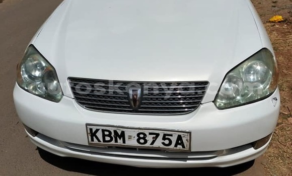 Nunua Ilio tumika Toyota Mark II Nyeupe Gari ndani ya Nairobi nchini Nairobi