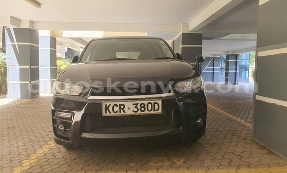 Nunua Ilio tumika Mitsubishi Outlander Nyeusi Gari ndani ya Nairobi nchini Nairobi