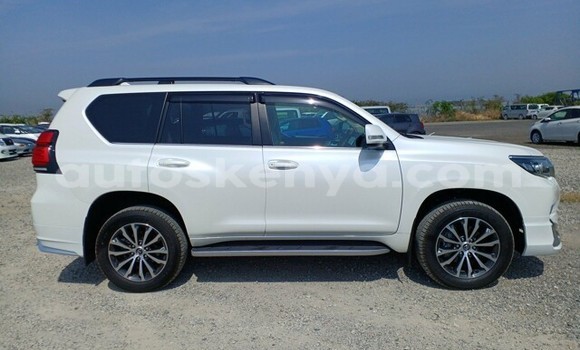 Buy Used Toyota Land Cruiser Prado White Car in Nairobi in Nairobi Buy Used Toyota Land Cruiser Prado White Car in Nairobi in Nairobi