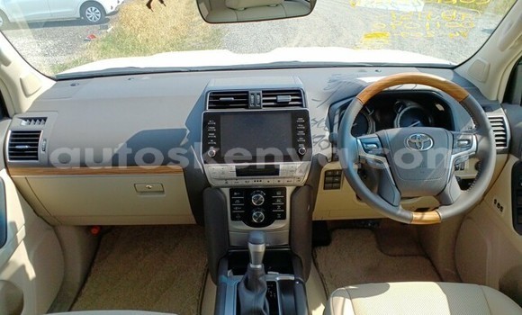 Buy Used Toyota Land Cruiser Prado White Car in Nairobi in Nairobi Buy Used Toyota Land Cruiser Prado White Car in Nairobi in Nairobi