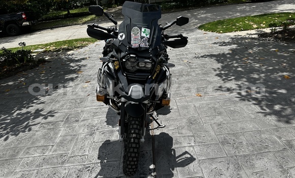 Nunua Ilio tumika BMW R1200GS Adventure Nyeusi Bike ndani ya Nairobi nchini Nairobi Nunua Ilio tumika BMW R1200GS Adventure Nyeusi Bike ndani ya Nairobi nchini Nairobi
