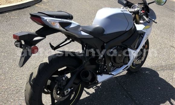 Buy Used Suzuki GSX White Bike in Bungoma in West Kenya Buy Used Suzuki GSX White Bike in Bungoma in West Kenya