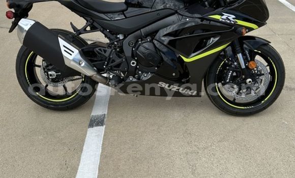 Haaraa Suzuki GSX–R Black Doqdoqqee iti Nairobi keessatti Nairobi keessatti