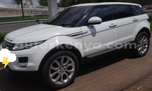 Oofamaa Range Rover Evoque White Makiinaa iti Nairobi keessatti Nairobi keessatti