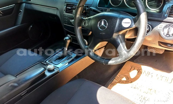 Oofamaa Mercedes-Benz C-Classe Silver Makiinaa iti Nairobi keessatti Nairobi keessatti Oofamaa Mercedes-Benz C-Classe Silver Makiinaa iti Nairobi keessatti Nairobi keessatti
