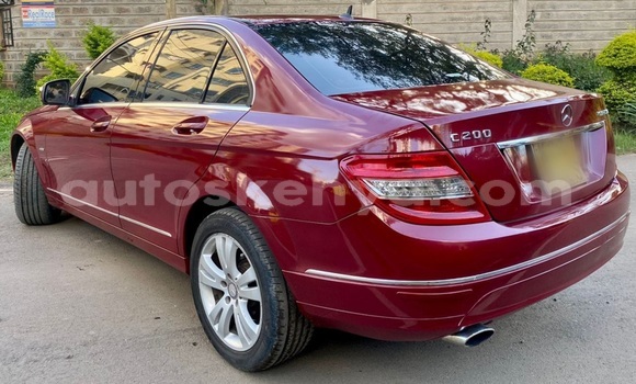 Oofamaa Mercedes-Benz C-Classe Red Makiinaa iti Nairobi keessatti Nairobi keessatti Oofamaa Mercedes-Benz C-Classe Red Makiinaa iti Nairobi keessatti Nairobi keessatti