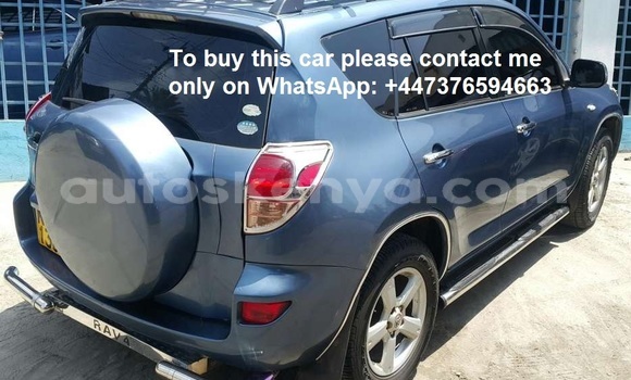 Oofamaa Toyota RAV4 Silver Makiinaa iti Nairobi keessatti Nairobi keessatti Oofamaa Toyota RAV4 Silver Makiinaa iti Nairobi keessatti Nairobi keessatti