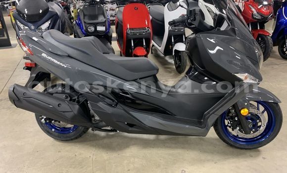 Nunua Ilio tumika Suzuki Swift Nyeusi Gari ndani ya Nairobi nchini Nairobi