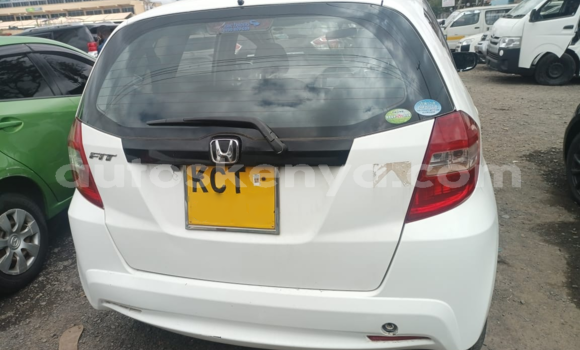Buy Used Honda Fit White Car in Nairobi in Nairobi Buy Used Honda Fit White Car in Nairobi in Nairobi