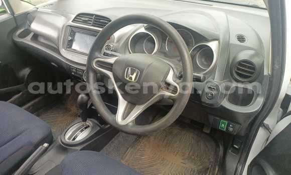 Buy Used Honda Fit White Car in Nairobi in Nairobi Buy Used Honda Fit White Car in Nairobi in Nairobi