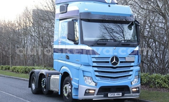 Buy Used Mercedes‒Benz Truck White Truck in Mombasa in Coastal Kenya Buy Used Mercedes‒Benz Truck White Truck in Mombasa in Coastal Kenya