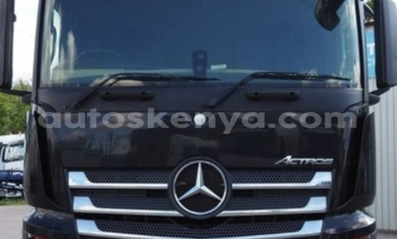 Buy Used Mercedes‒Benz Truck White Truck in Mombasa in Coastal Kenya Buy Used Mercedes‒Benz Truck White Truck in Mombasa in Coastal Kenya