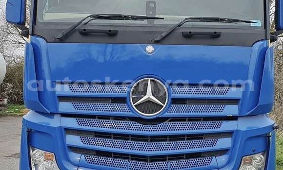 Buy Used Mercedes‒Benz Truck White Truck in Mombasa in Coastal Kenya Buy Used Mercedes‒Benz Truck White Truck in Mombasa in Coastal Kenya