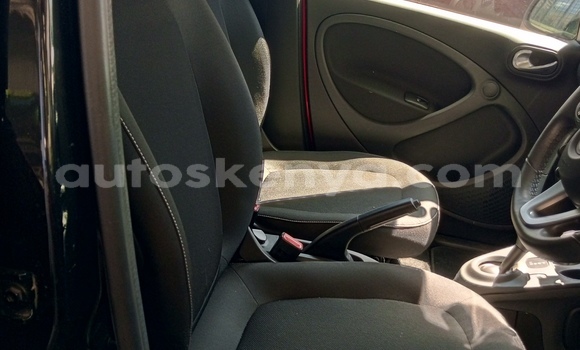 Nunua Ilio tumika Toyota Land Cruiser Nyeupe Gari ndani ya Mombasa nchini Kenya ya Pwani