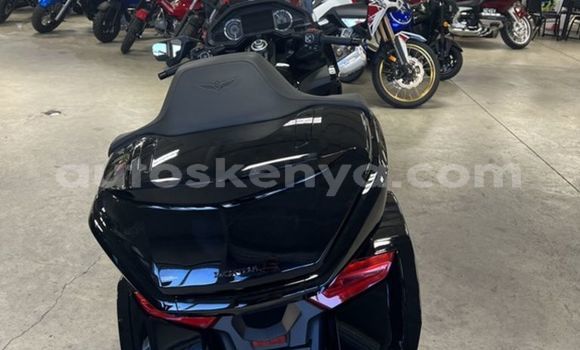 Nunua Ilio tumika Honda GOLD WING Nyeusi Bike ndani ya Nairobi nchini Nairobi Nunua Ilio tumika Honda GOLD WING Nyeusi Bike ndani ya Nairobi nchini Nairobi