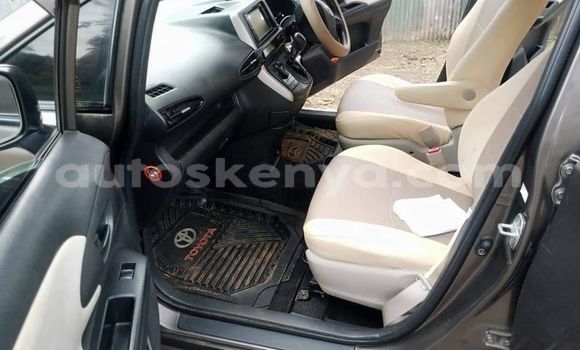 Nunua Ilio tumika Toyota Wish Nyingine Gari ndani ya Nairobi nchini Nairobi Nunua Ilio tumika Toyota Wish Nyingine Gari ndani ya Nairobi nchini Nairobi