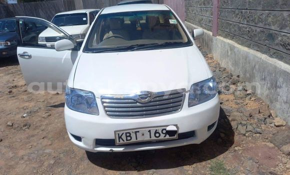 Nunua Ilio tumika Toyota Corolla Nyeupe Gari ndani ya Nairobi nchini Nairobi