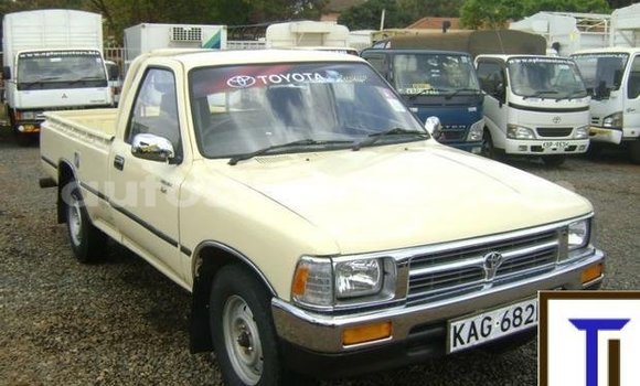 Oofamaa Toyota Hilux Other Makiinaa iti Nairobi keessatti Nairobi keessatti