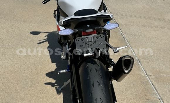 Buy New BMW S 1000 White Bike in Nairobi in Nairobi Buy New BMW S 1000 White Bike in Nairobi in Nairobi