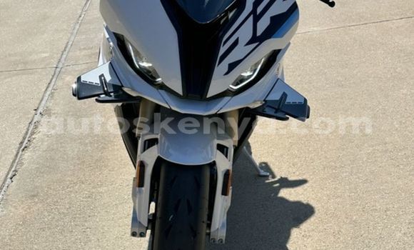 Buy New BMW S 1000 White Bike in Nairobi in Nairobi Buy New BMW S 1000 White Bike in Nairobi in Nairobi
