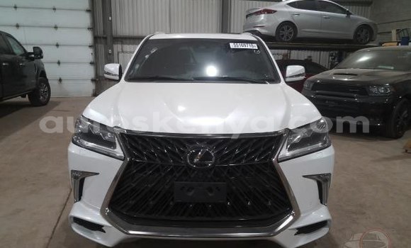 Nunua Ilio tumika Lexus LX Nyeupe Gari ndani ya Kangundo–Tala nchini Nairobi Nunua Ilio tumika Lexus LX Nyeupe Gari ndani ya Kangundo–Tala nchini Nairobi