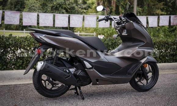 Buy New Honda PCX Silver Bike in Nairobi in Nairobi Buy New Honda PCX Silver Bike in Nairobi in Nairobi