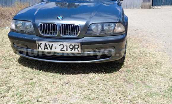 Nunua Ilio tumika BMW 3–Series Fedha Gari ndani ya Nairobi nchini Nairobi