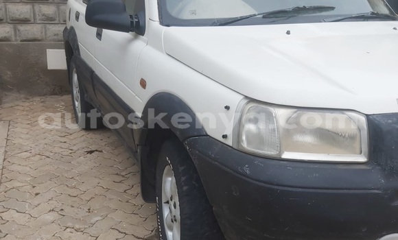 Buy Used Land Rover Freelander White Car in Kitengela in Nairobi Buy Used Land Rover Freelander White Car in Kitengela in Nairobi