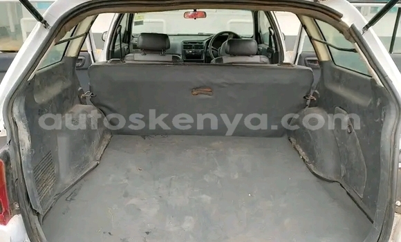 Oofamaa Toyota Caldina White Makiinaa iti Nairobi keessatti Nairobi keessatti Oofamaa Toyota Caldina White Makiinaa iti Nairobi keessatti Nairobi keessatti