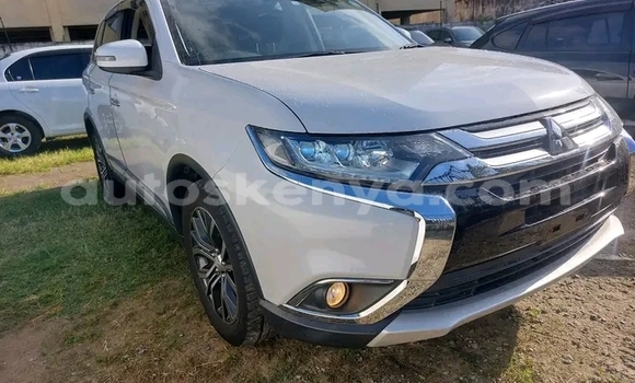Nunua Ilio tumika Mitsubishi Outlander Nyingine Gari ndani ya Nairobi nchini Nairobi Nunua Ilio tumika Mitsubishi Outlander Nyingine Gari ndani ya Nairobi nchini Nairobi