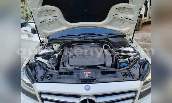 Nunua Ilio tumika Mercedes‒Benz CLS–Class Nyeupe Gari ndani ya Nairobi nchini Nairobi