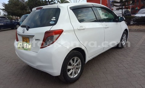 Buy Used Toyota Vitz White Car in Nairobi in Nairobi Buy Used Toyota Vitz White Car in Nairobi in Nairobi