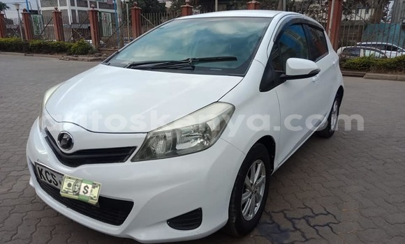 Buy Used Toyota Vitz White Car in Nairobi in Nairobi Buy Used Toyota Vitz White Car in Nairobi in Nairobi