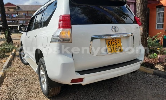 Buy Used Toyota Land Cruiser White Car in Nairobi in Nairobi Buy Used Toyota Land Cruiser White Car in Nairobi in Nairobi
