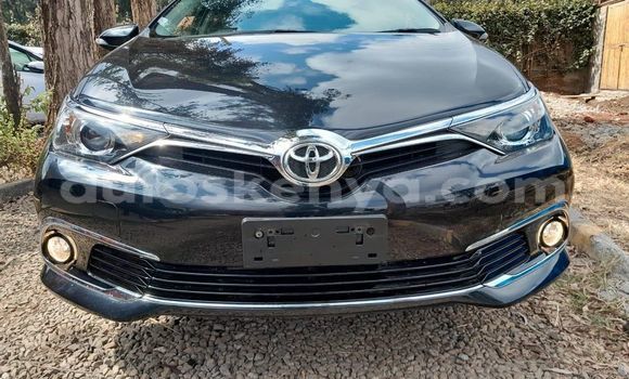 Nunua Ilio tumika Toyota Auris Nyeusi Gari ndani ya Nairobi nchini Nairobi