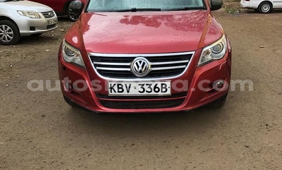 Nunua Ilio tumika Volkswagen Tiguan Nyekundu Gari ndani ya Nairobi nchini Nairobi