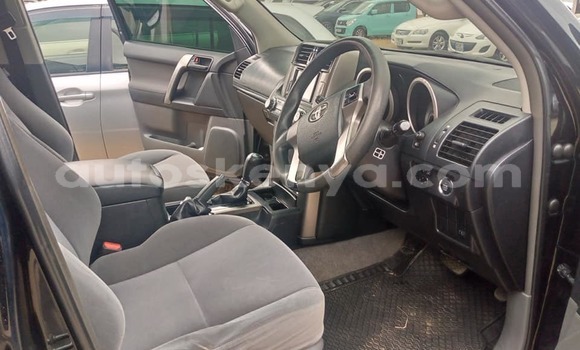 Nunua Ilio tumika Toyota Land Cruiser Prado Nyingine Gari ndani ya Nairobi nchini Nairobi