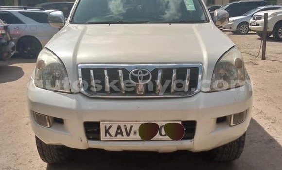 Oofamaa Toyota Prado White Makiinaa iti Nairobi keessatti Nairobi keessatti Oofamaa Toyota Prado White Makiinaa iti Nairobi keessatti Nairobi keessatti
