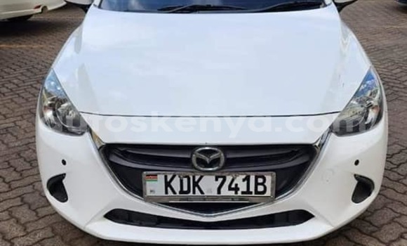 Nunua Ilio tumika Mazda Demio Nyeupe Gari ndani ya Nairobi nchini Nairobi