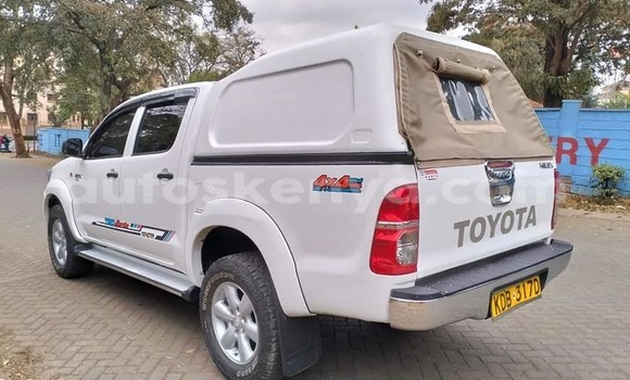 Buy Used Toyota Hilux White Car in Nairobi in Nairobi Buy Used Toyota Hilux White Car in Nairobi in Nairobi