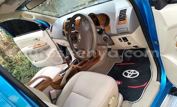 Buy Used Toyota Hilux Blue Car in Nairobi in Nairobi Buy Used Toyota Hilux Blue Car in Nairobi in Nairobi