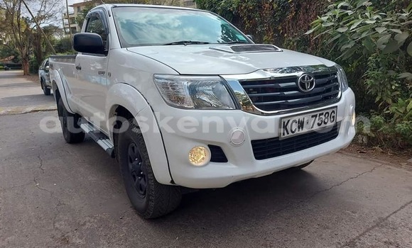 Oofamaa Toyota Hilux Other Makiinaa iti Nairobi keessatti Nairobi keessatti